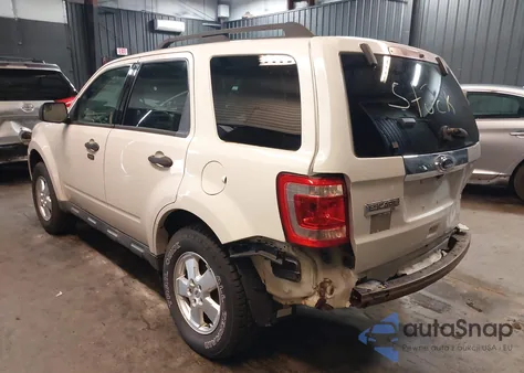 2012 Ford Escape Xlt z USA, uszkodzony, nr VIN 1FMCU9D78CKB47345